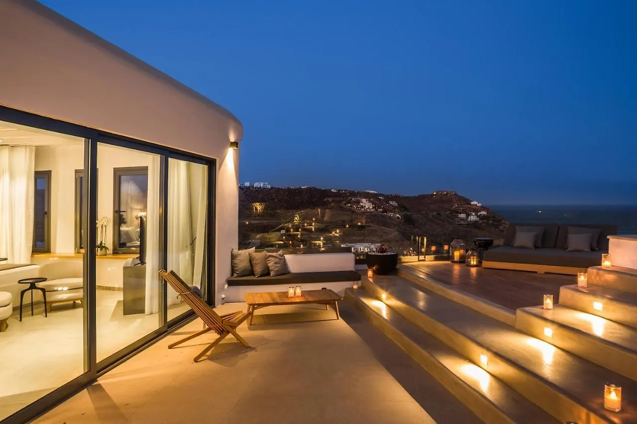 Amyth Of Mykonos Super Paradise